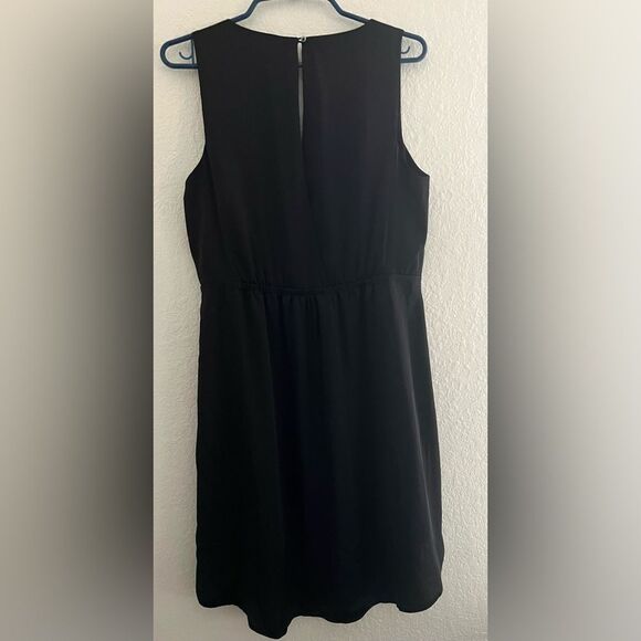 Madewell Little Black A Night Out V-Neck Dress - Picture 8 of 13